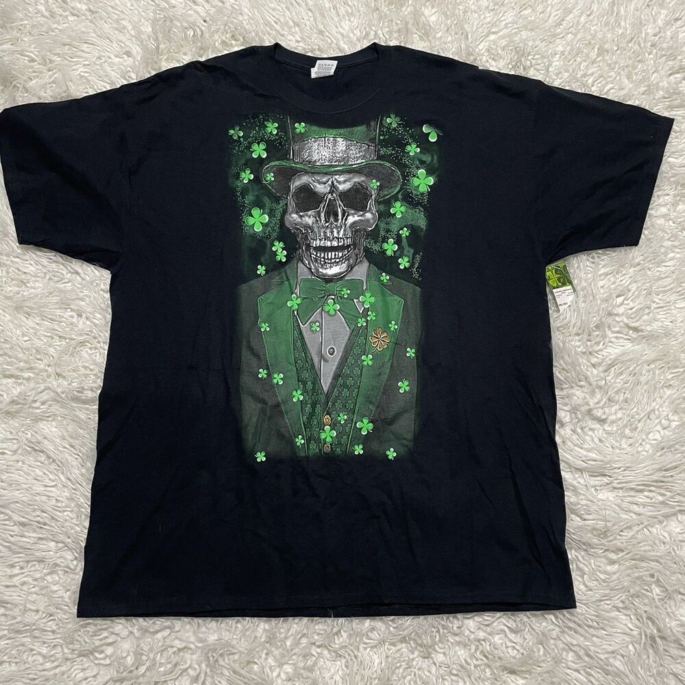 St Patricks Day Men T-Shirt 2XL Black Y2K Skull Lucky Clover Graphic Adult Tee